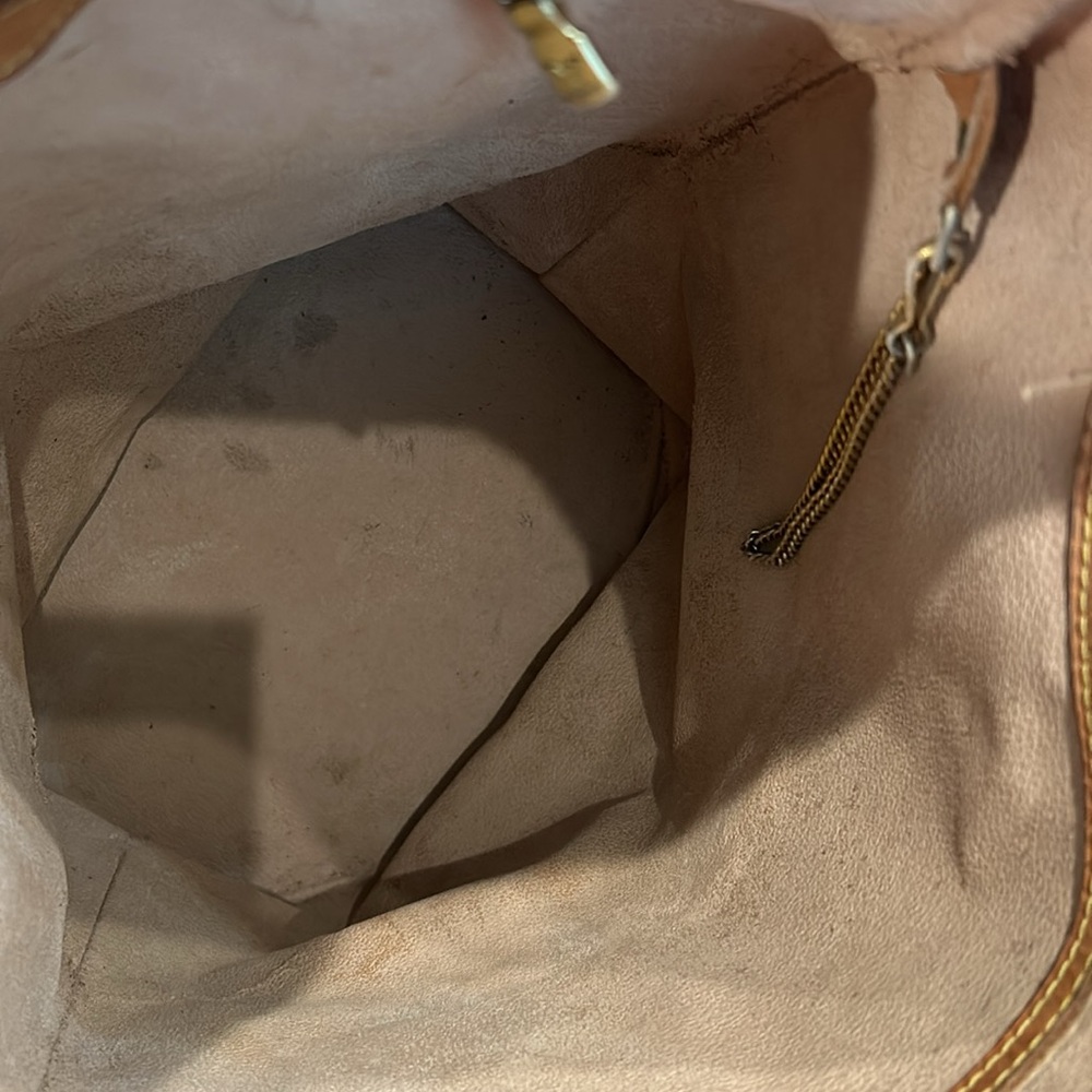 Authentic Louis Vuitton Monogram Bucket GM Shoulder Tote Bag - Picture 10 of 14
